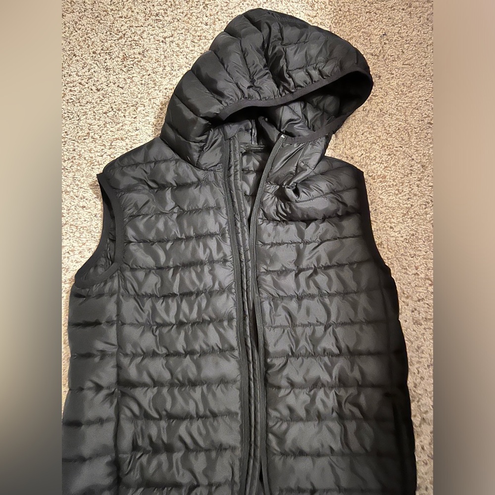H&M puffer vest